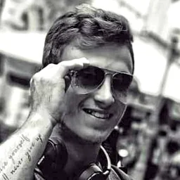 Denis Vragović